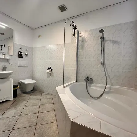 8 Wellen Warnemuende - Auszeit Am Apartment