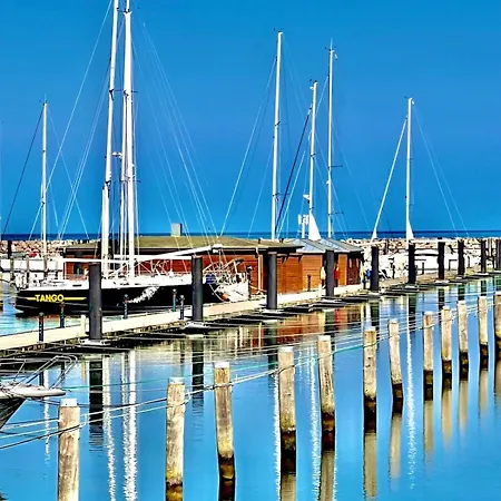 8 Wellen Warnemuende - Auszeit Am Apartment *